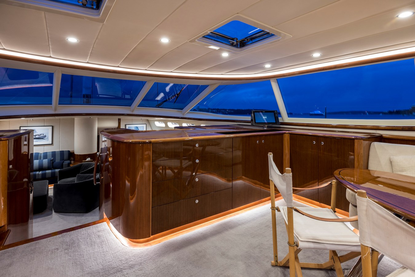 https://arconyachts.ams3.digitaloceanspaces.com/65540/conversions/large_3704956-optimize.jpg