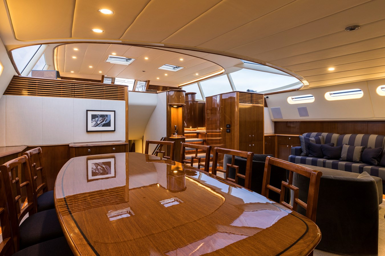 https://arconyachts.ams3.digitaloceanspaces.com/65563/conversions/large_3704964-optimize.jpg