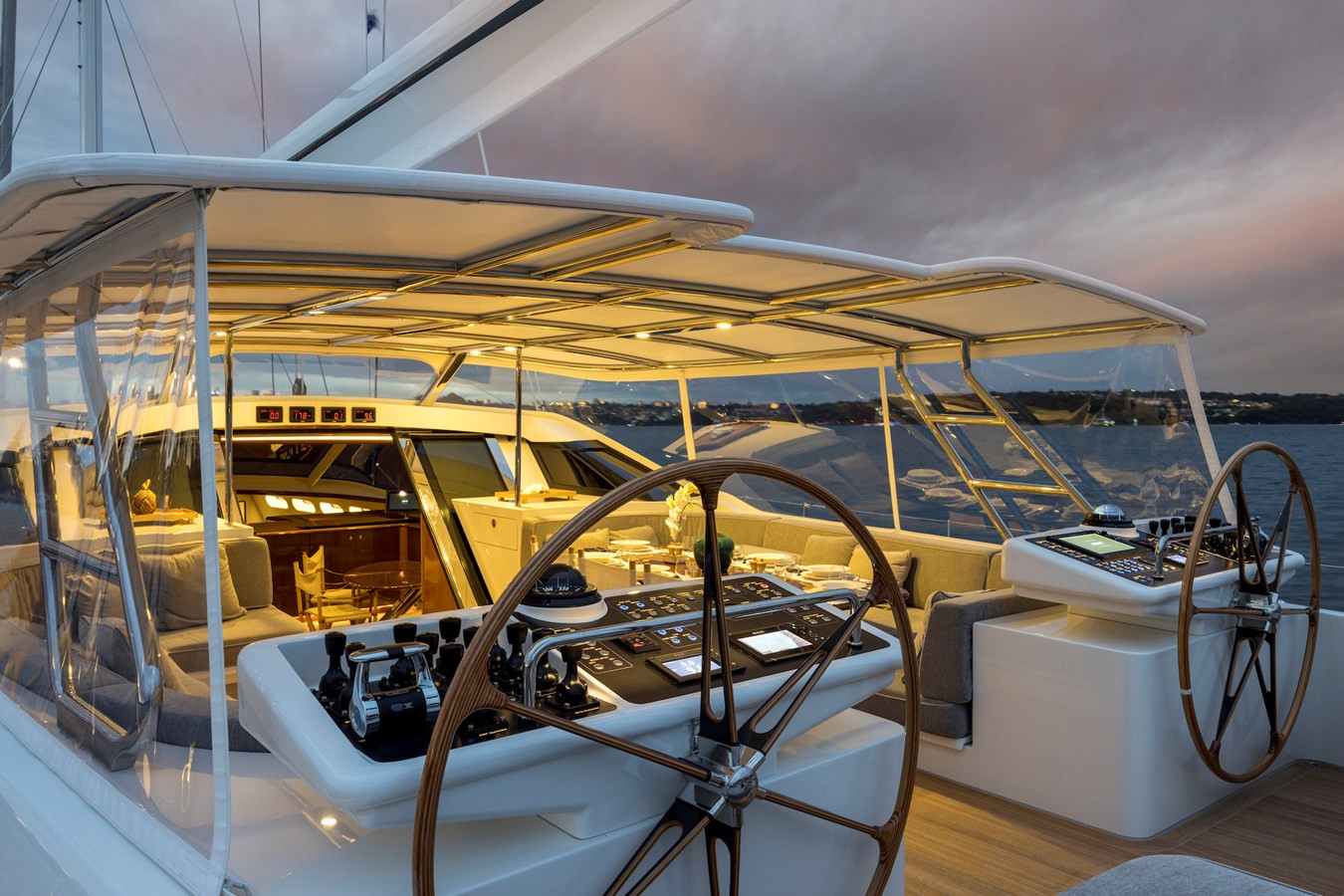 https://arconyachts.ams3.digitaloceanspaces.com/65634/conversions/large_3954922-optimize.jpg