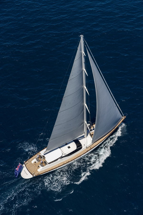 https://arconyachts.ams3.digitaloceanspaces.com/65660/conversions/large_3954937-optimize.jpg