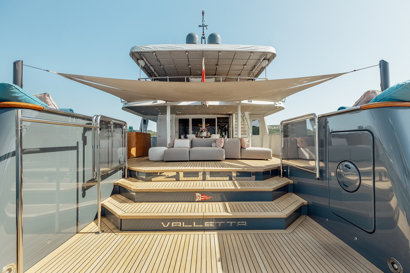 https://arconyachts.ams3.digitaloceanspaces.com/65664/conversions/large_4325067-optimize.jpg