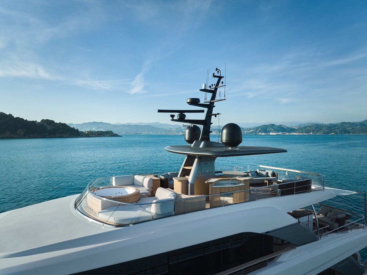 https://arconyachts.ams3.digitaloceanspaces.com/65909/conversions/large_4796682-optimize.jpg