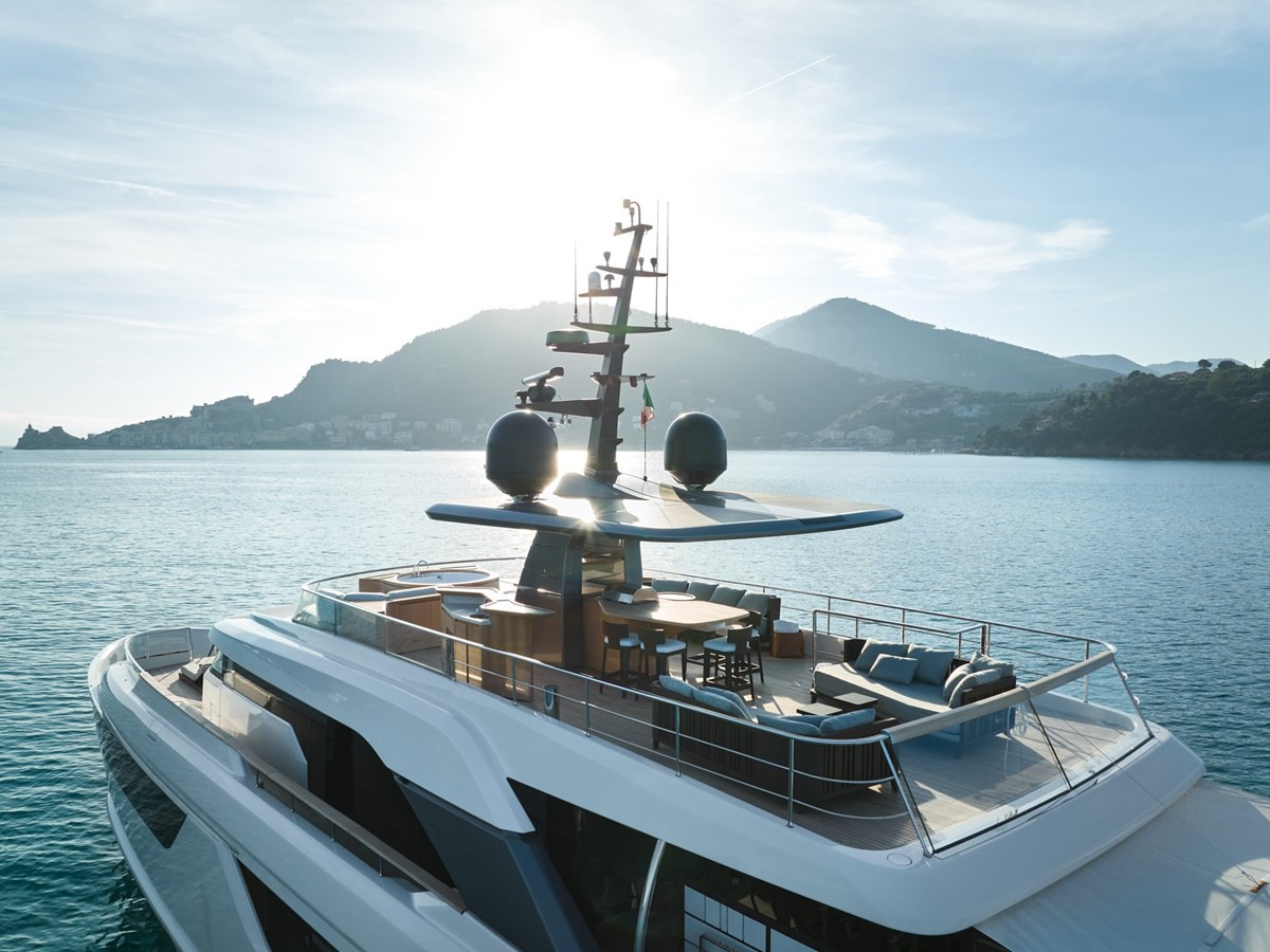 https://arconyachts.ams3.digitaloceanspaces.com/65913/conversions/large_4796683-optimize.jpg