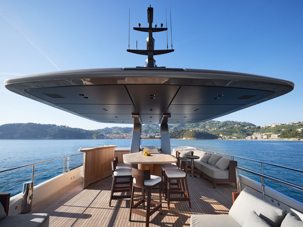 https://arconyachts.ams3.digitaloceanspaces.com/65931/conversions/large_4796689-optimize.jpg