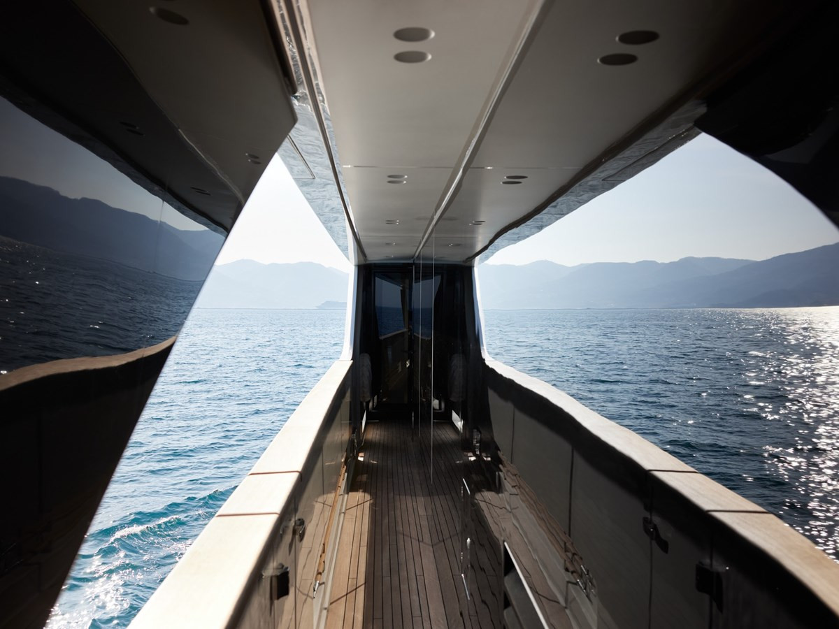 https://arconyachts.ams3.digitaloceanspaces.com/65934/conversions/large_4796690-optimize.jpg