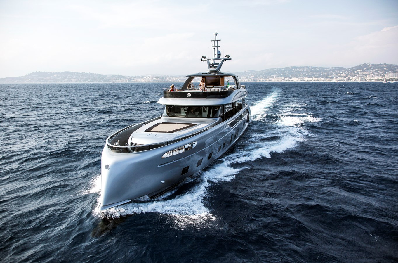 https://arconyachts.ams3.digitaloceanspaces.com/66059/conversions/large_3417249-optimize.jpg