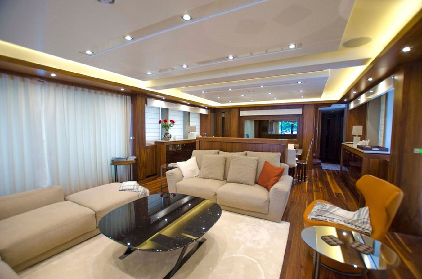 https://arconyachts.ams3.digitaloceanspaces.com/66465/conversions/large_2744448-optimize.jpg