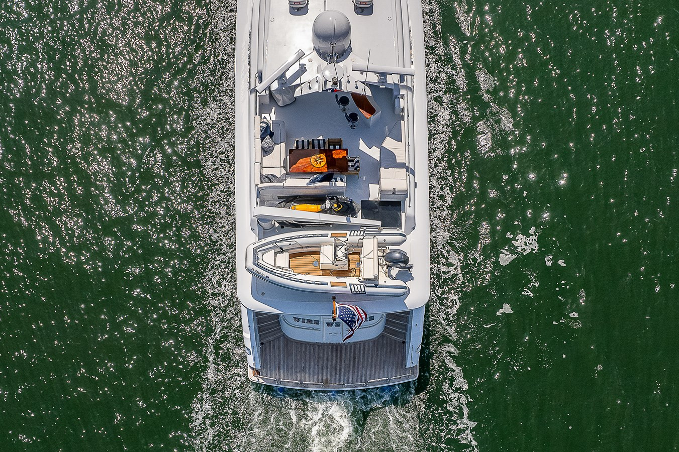 https://arconyachts.ams3.digitaloceanspaces.com/66524/conversions/large_4137508-optimize.jpg