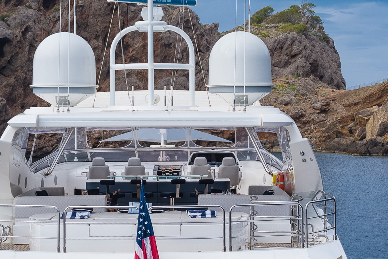 https://arconyachts.ams3.digitaloceanspaces.com/66529/conversions/large_3523974-optimize.jpg