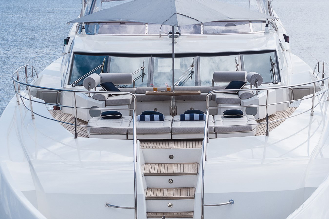 https://arconyachts.ams3.digitaloceanspaces.com/66542/conversions/large_3523978-optimize.jpg