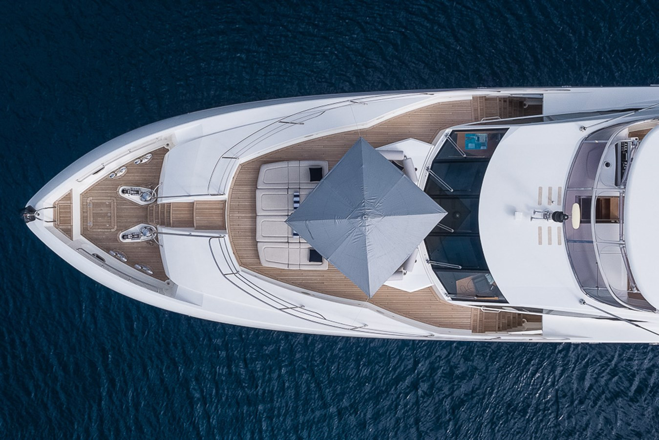 https://arconyachts.ams3.digitaloceanspaces.com/66569/conversions/large_3523987-optimize.jpg