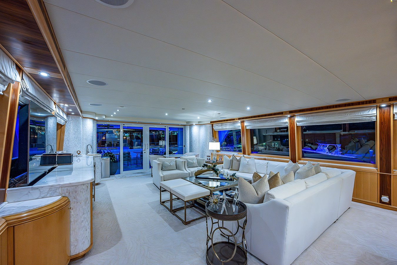 https://arconyachts.ams3.digitaloceanspaces.com/66578/conversions/large_4137527-optimize.jpg