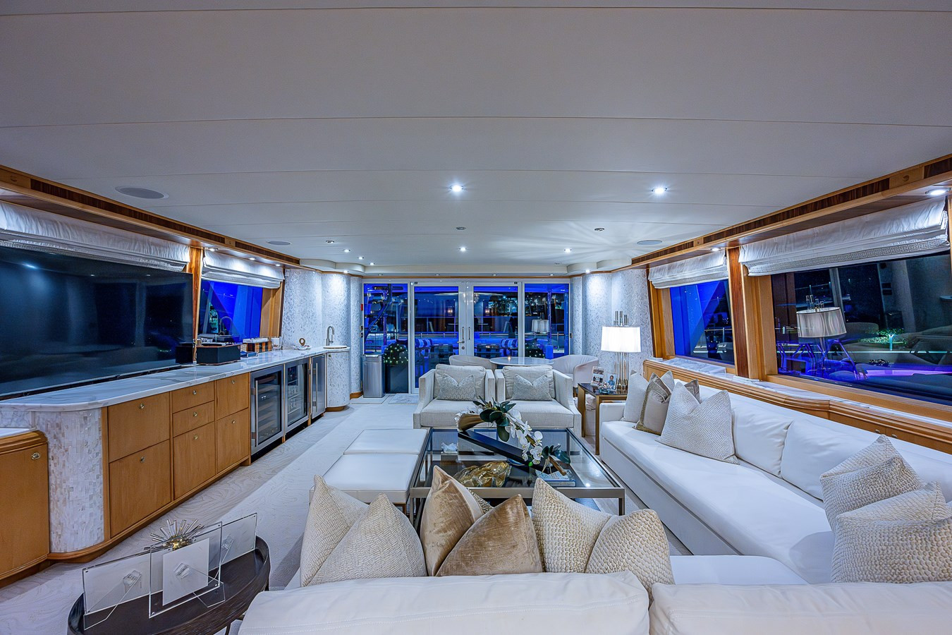 https://arconyachts.ams3.digitaloceanspaces.com/66581/conversions/large_4137528-optimize.jpg