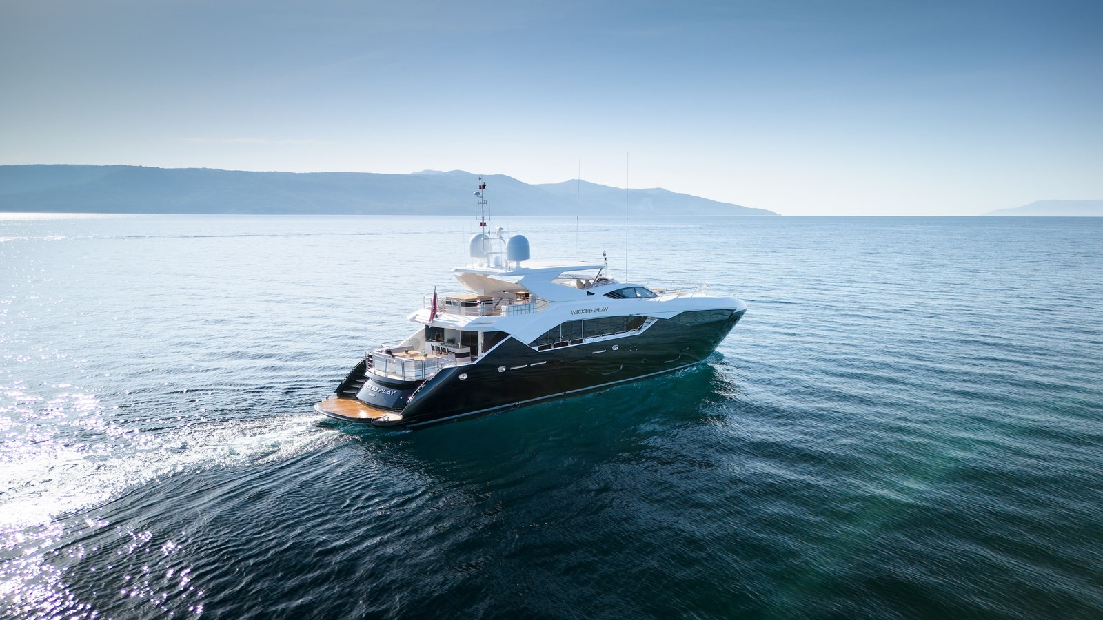 https://arconyachts.ams3.digitaloceanspaces.com/66585/conversions/large_4437555-optimize.jpg