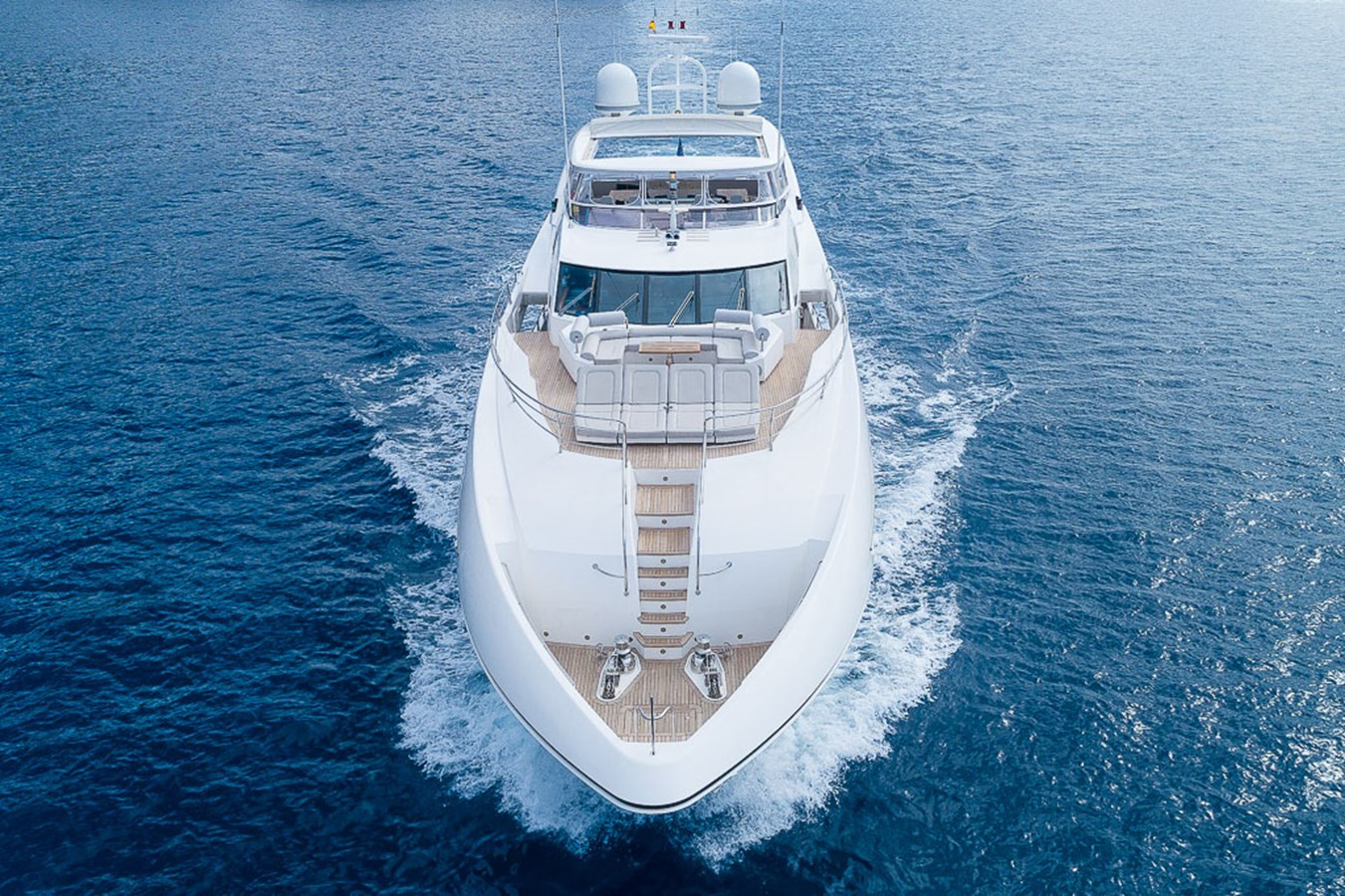 https://arconyachts.ams3.digitaloceanspaces.com/66586/conversions/large_3523993-optimize.jpg