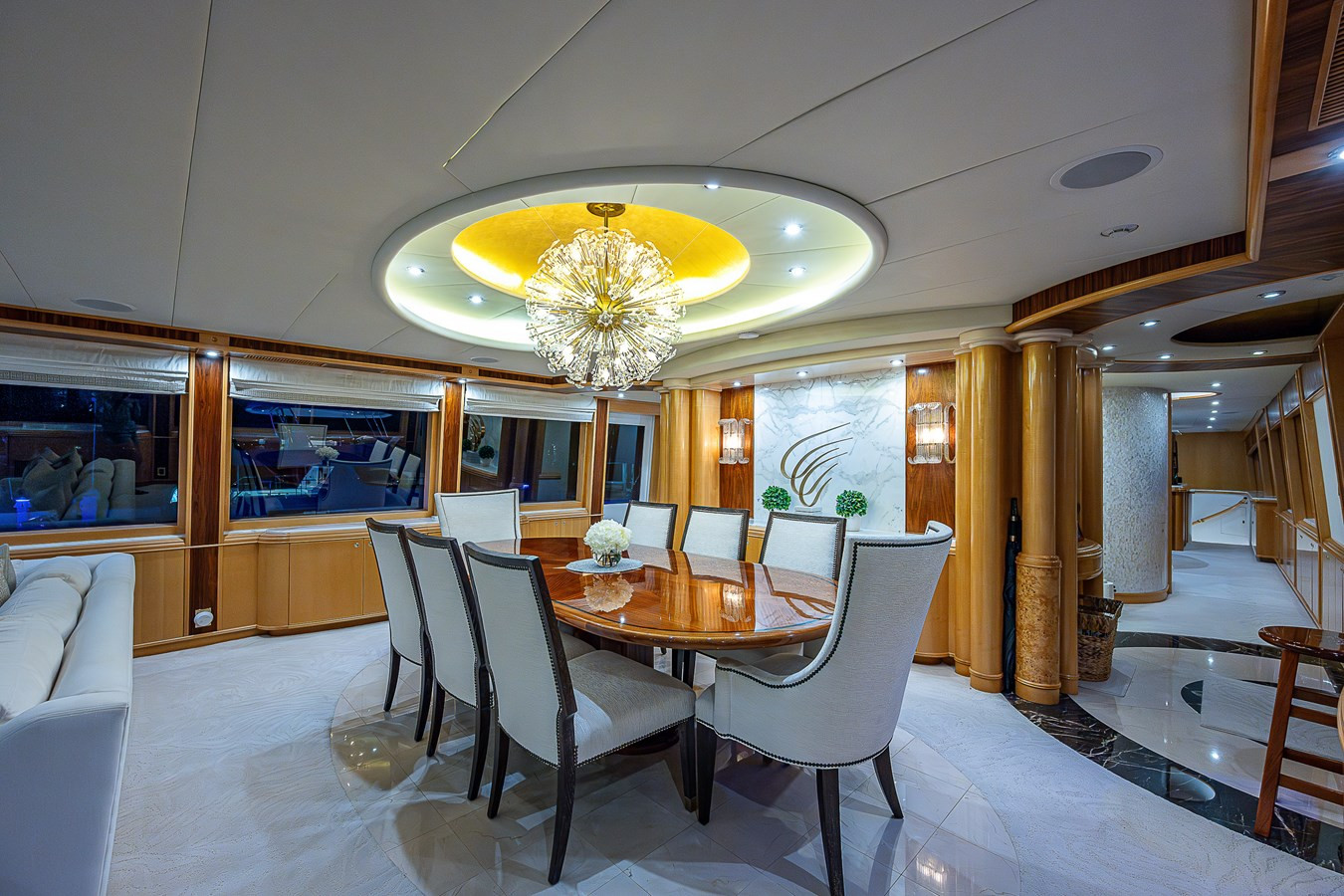 https://arconyachts.ams3.digitaloceanspaces.com/66587/conversions/large_4137530-optimize.jpg