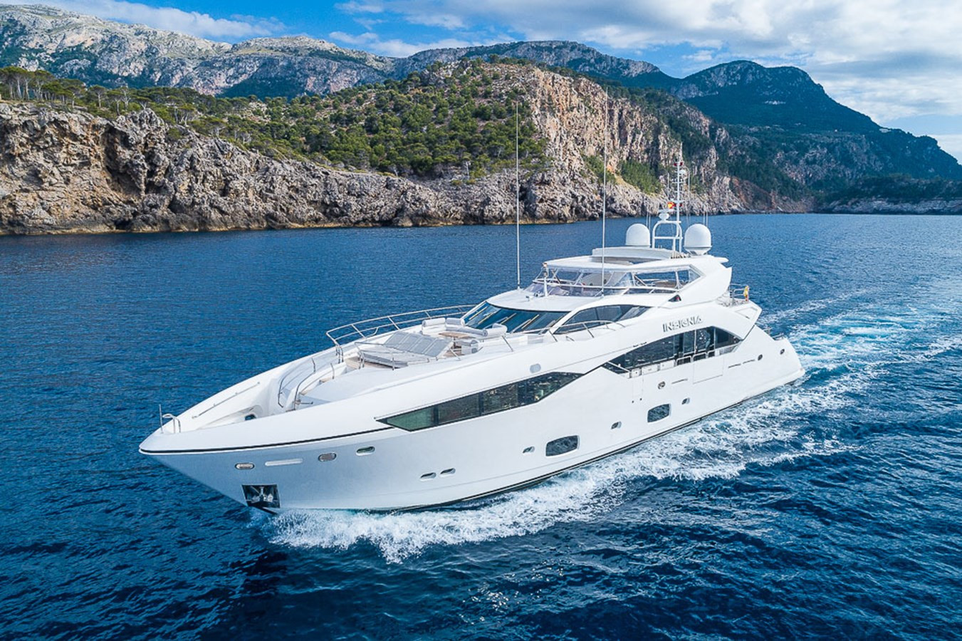https://arconyachts.ams3.digitaloceanspaces.com/66592/conversions/large_3523995-optimize.jpg
