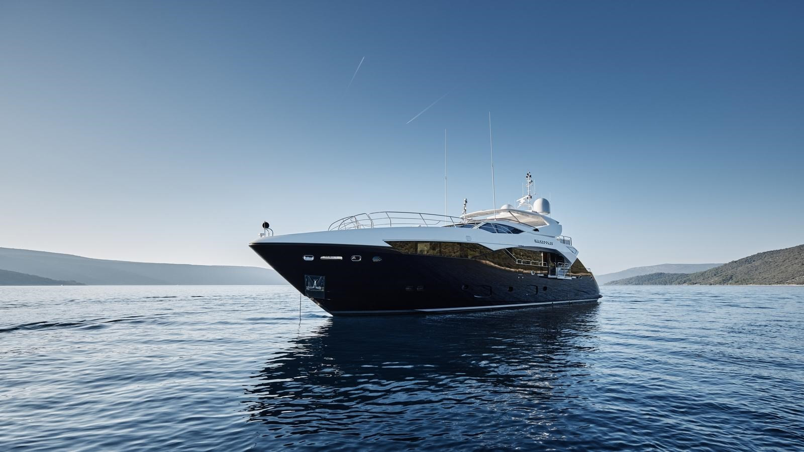 https://arconyachts.ams3.digitaloceanspaces.com/66594/conversions/large_4437573-optimize.jpg
