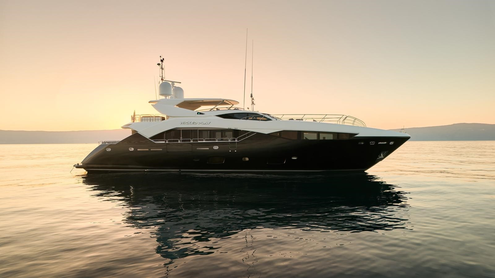 https://arconyachts.ams3.digitaloceanspaces.com/66597/conversions/large_4437547-optimize.jpg