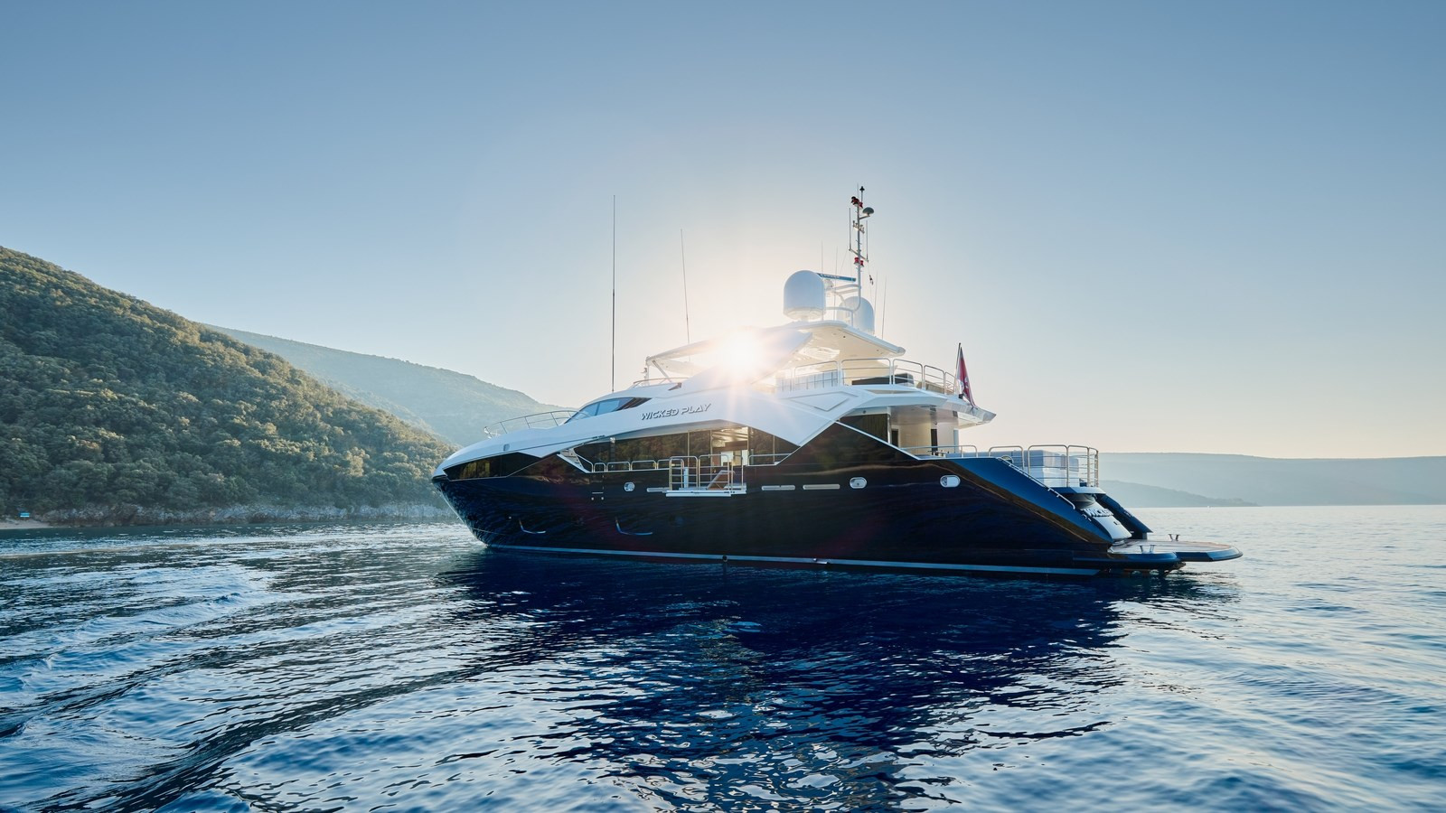 https://arconyachts.ams3.digitaloceanspaces.com/66615/conversions/large_4437575-optimize.jpg