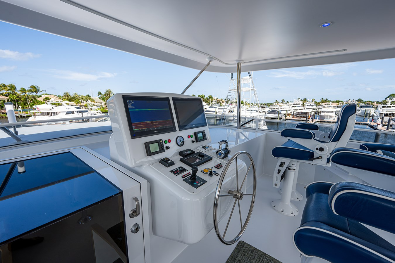 https://arconyachts.ams3.digitaloceanspaces.com/66644/conversions/large_4188051-optimize.jpg