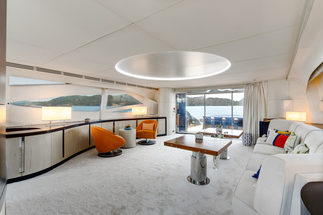 https://arconyachts.ams3.digitaloceanspaces.com/66717/conversions/large_4709524-optimize.jpg