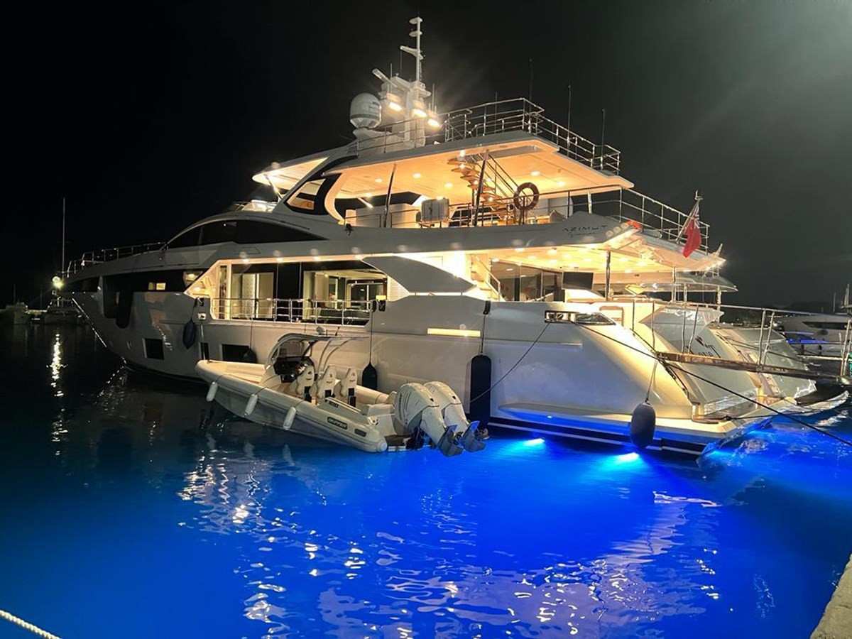 https://arconyachts.ams3.digitaloceanspaces.com/66801/conversions/large_4075482-optimize.jpg