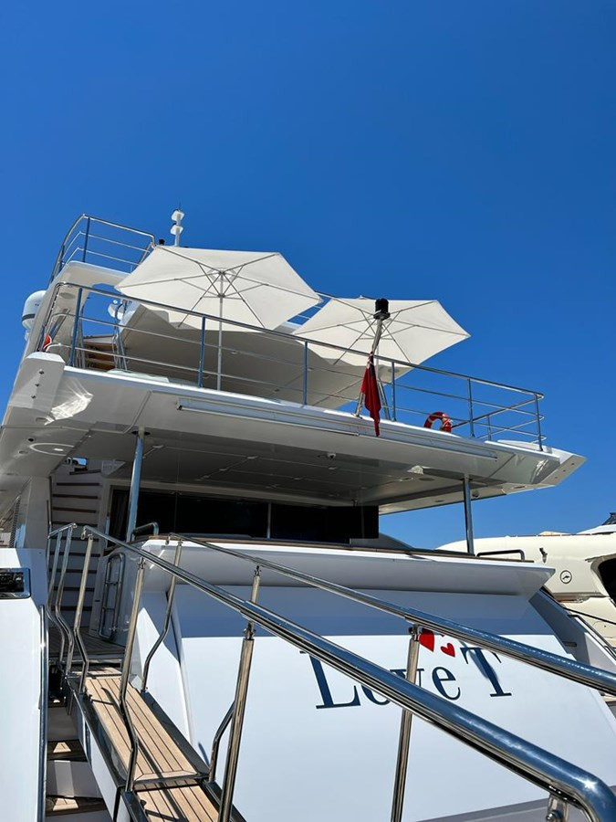 https://arconyachts.ams3.digitaloceanspaces.com/66843/conversions/large_4075468-optimize.jpg
