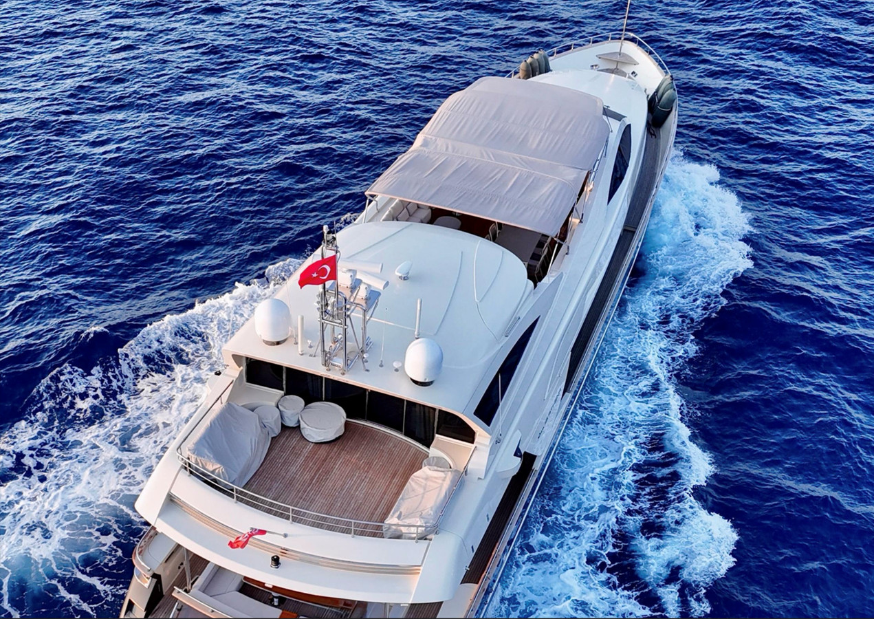 https://arconyachts.ams3.digitaloceanspaces.com/66895/conversions/large_4692841-optimize.jpg