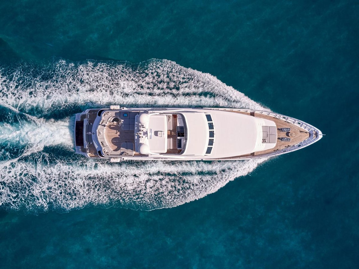 https://arconyachts.ams3.digitaloceanspaces.com/66913/conversions/large_4651752-optimize.jpg