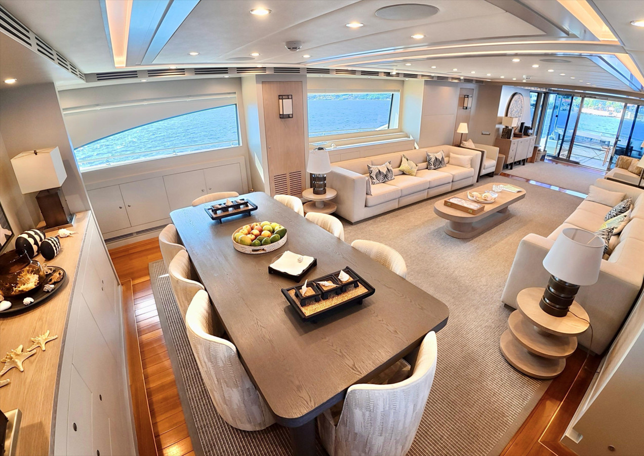https://arconyachts.ams3.digitaloceanspaces.com/66936/conversions/large_4692831-optimize.jpg