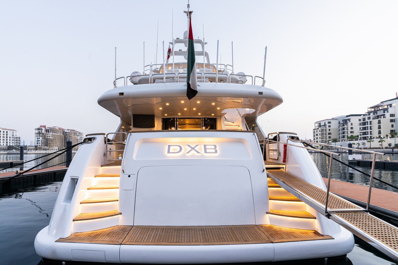 https://arconyachts.ams3.digitaloceanspaces.com/67029/conversions/large_4656799-optimize.jpg