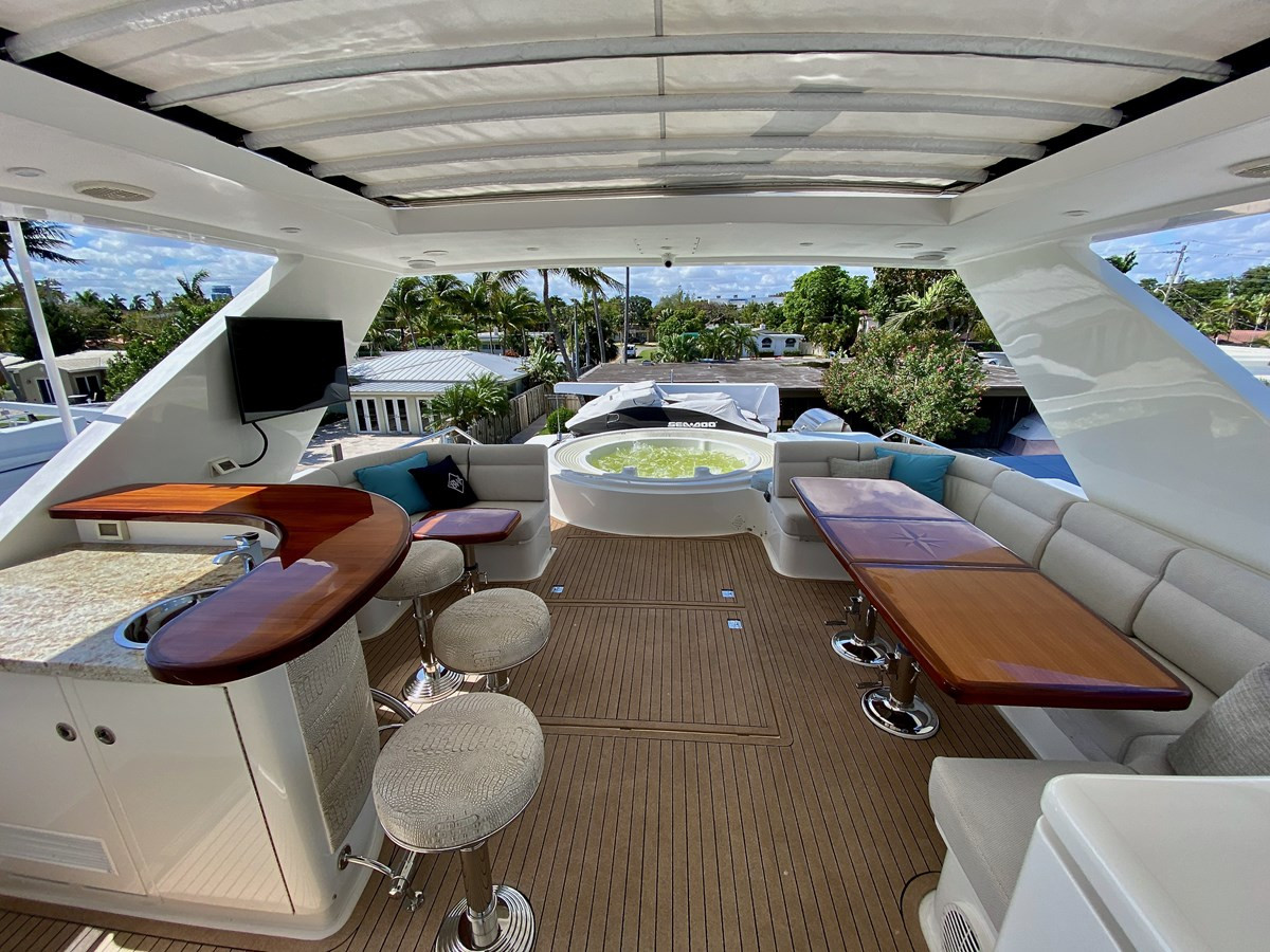 https://arconyachts.ams3.digitaloceanspaces.com/67183/conversions/large_3976487-optimize.jpg