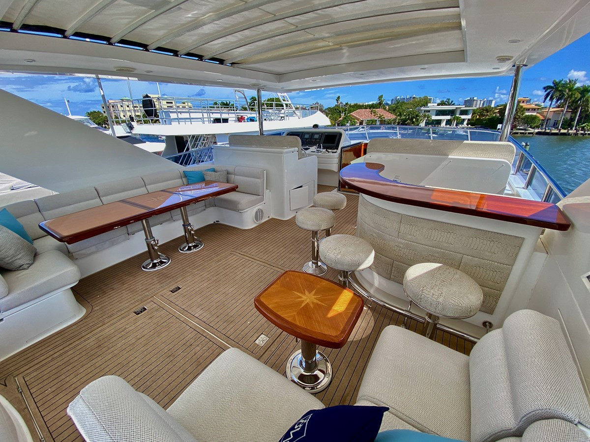 https://arconyachts.ams3.digitaloceanspaces.com/67188/conversions/large_3976489-optimize.jpg