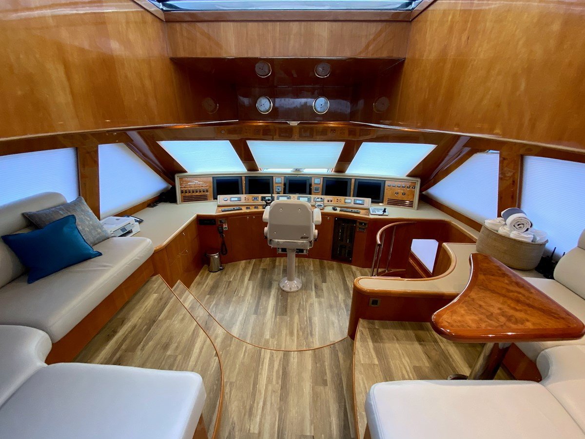 https://arconyachts.ams3.digitaloceanspaces.com/67203/conversions/large_3976494-optimize.jpg