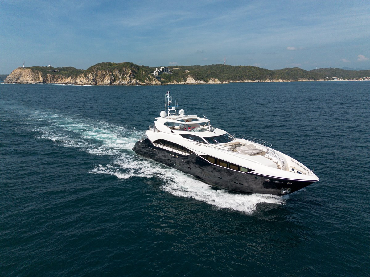 https://arconyachts.ams3.digitaloceanspaces.com/67227/conversions/large_4451500-optimize.jpg