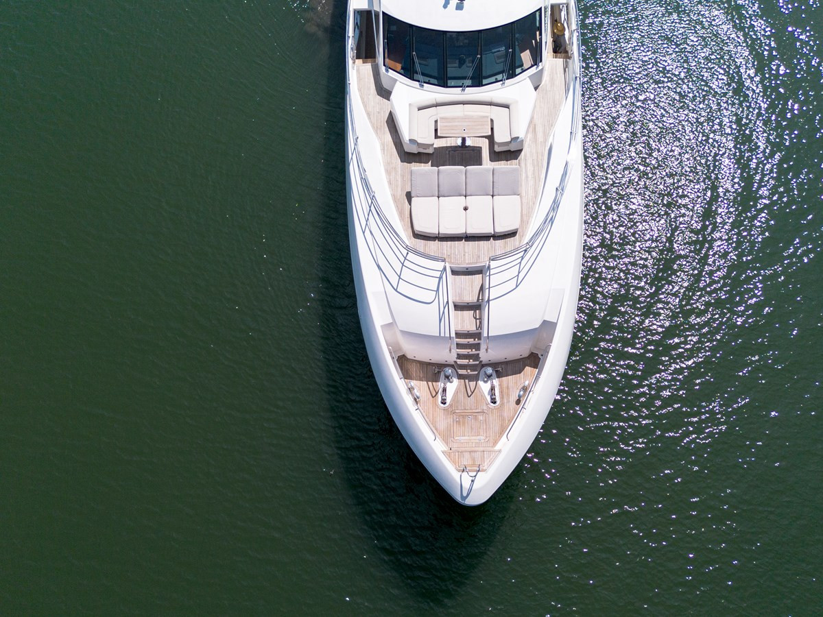 https://arconyachts.ams3.digitaloceanspaces.com/67236/conversions/large_4451495-optimize.jpg