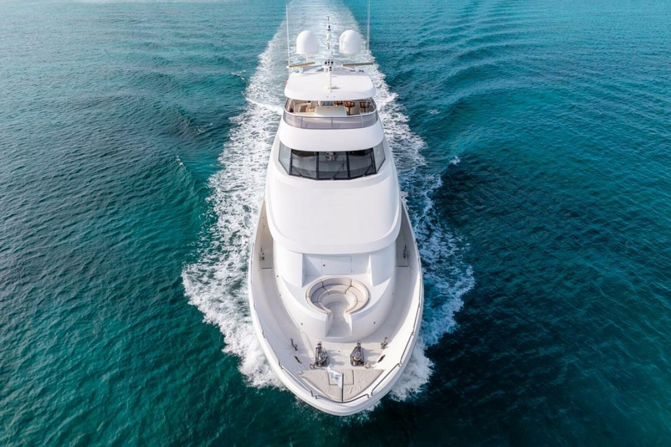 https://arconyachts.ams3.digitaloceanspaces.com/67326/conversions/large_4642405-optimize.jpg