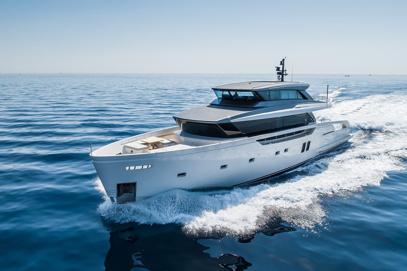 https://arconyachts.ams3.digitaloceanspaces.com/67349/conversions/large_4290074-optimize.jpg