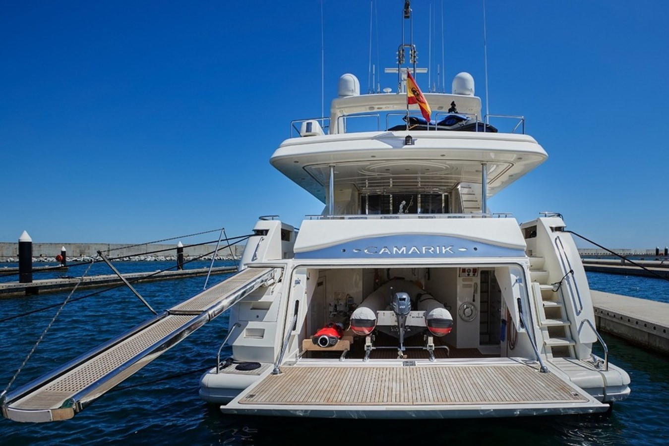 https://arconyachts.ams3.digitaloceanspaces.com/67548/conversions/large_4410226-optimize.jpg
