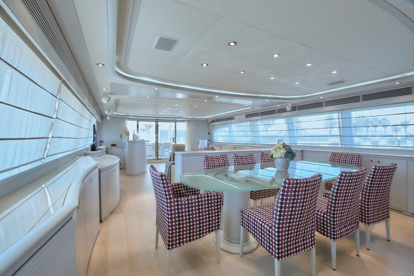 https://arconyachts.ams3.digitaloceanspaces.com/67593/conversions/large_4410241-optimize.jpg