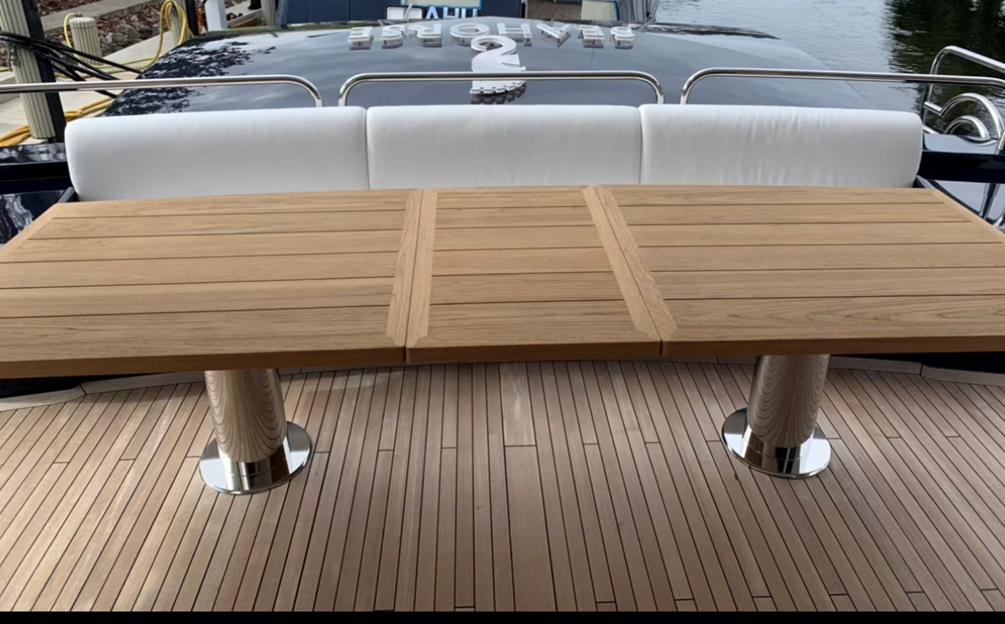 https://arconyachts.ams3.digitaloceanspaces.com/67655/conversions/large_4014934-optimize.jpg