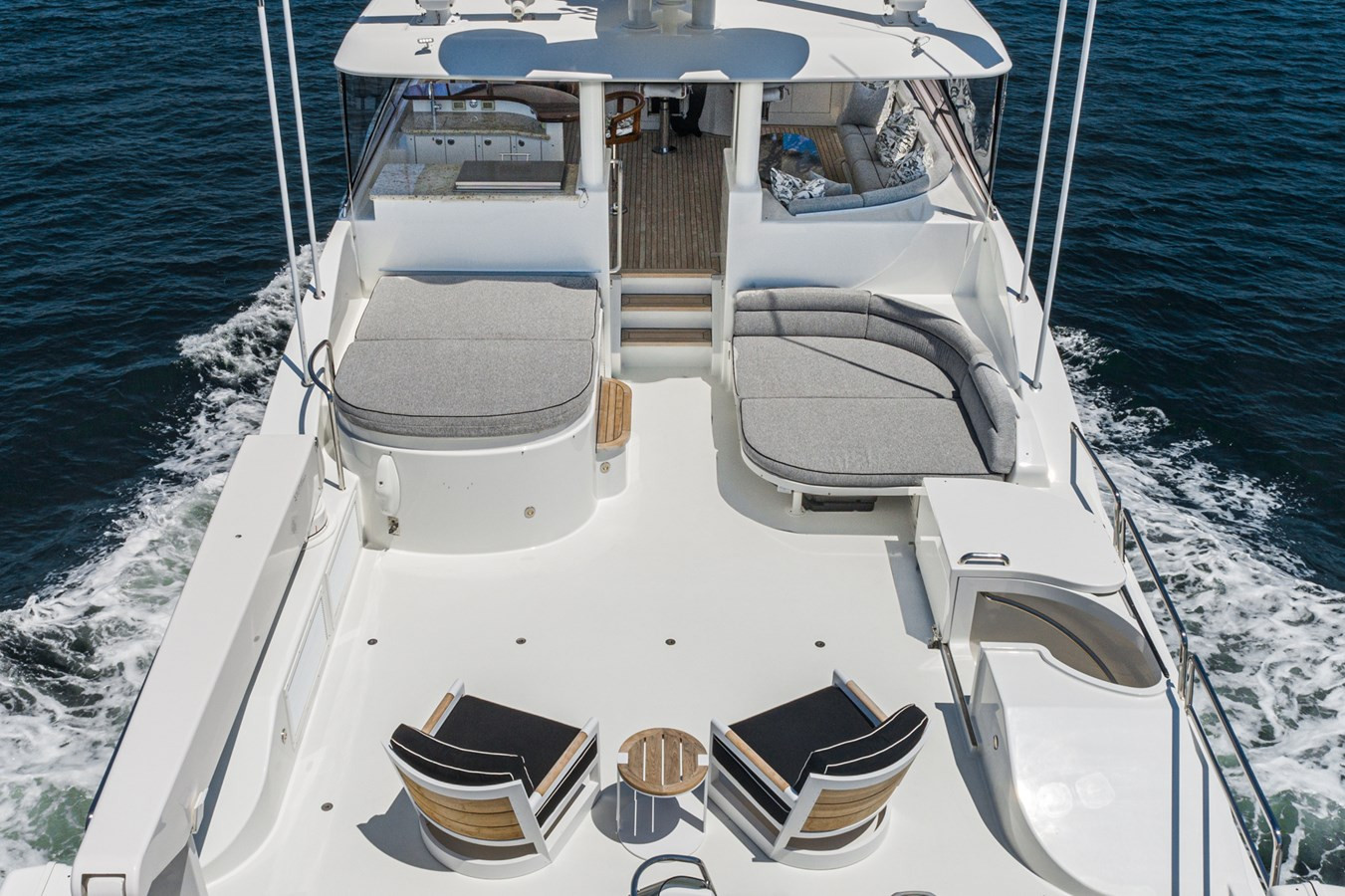 https://arconyachts.ams3.digitaloceanspaces.com/67754/conversions/large_4671811-optimize.jpg