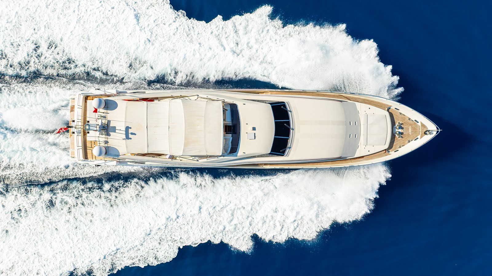 https://arconyachts.ams3.digitaloceanspaces.com/67933/conversions/large_4835386-optimize.jpg