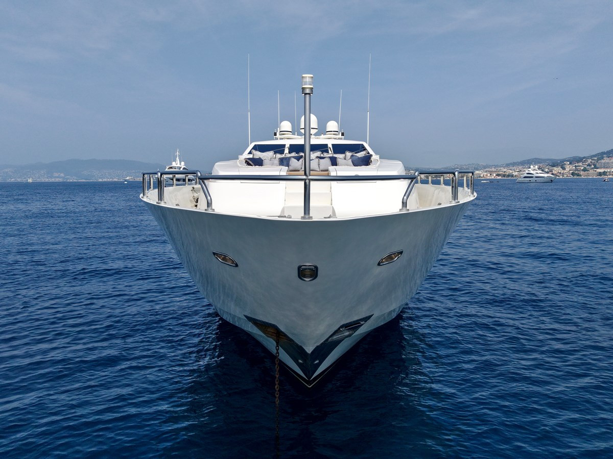 https://arconyachts.ams3.digitaloceanspaces.com/67986/conversions/large_4696137-optimize.jpg
