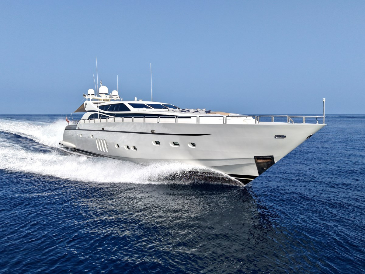 https://arconyachts.ams3.digitaloceanspaces.com/68031/conversions/large_4696152-optimize.jpg