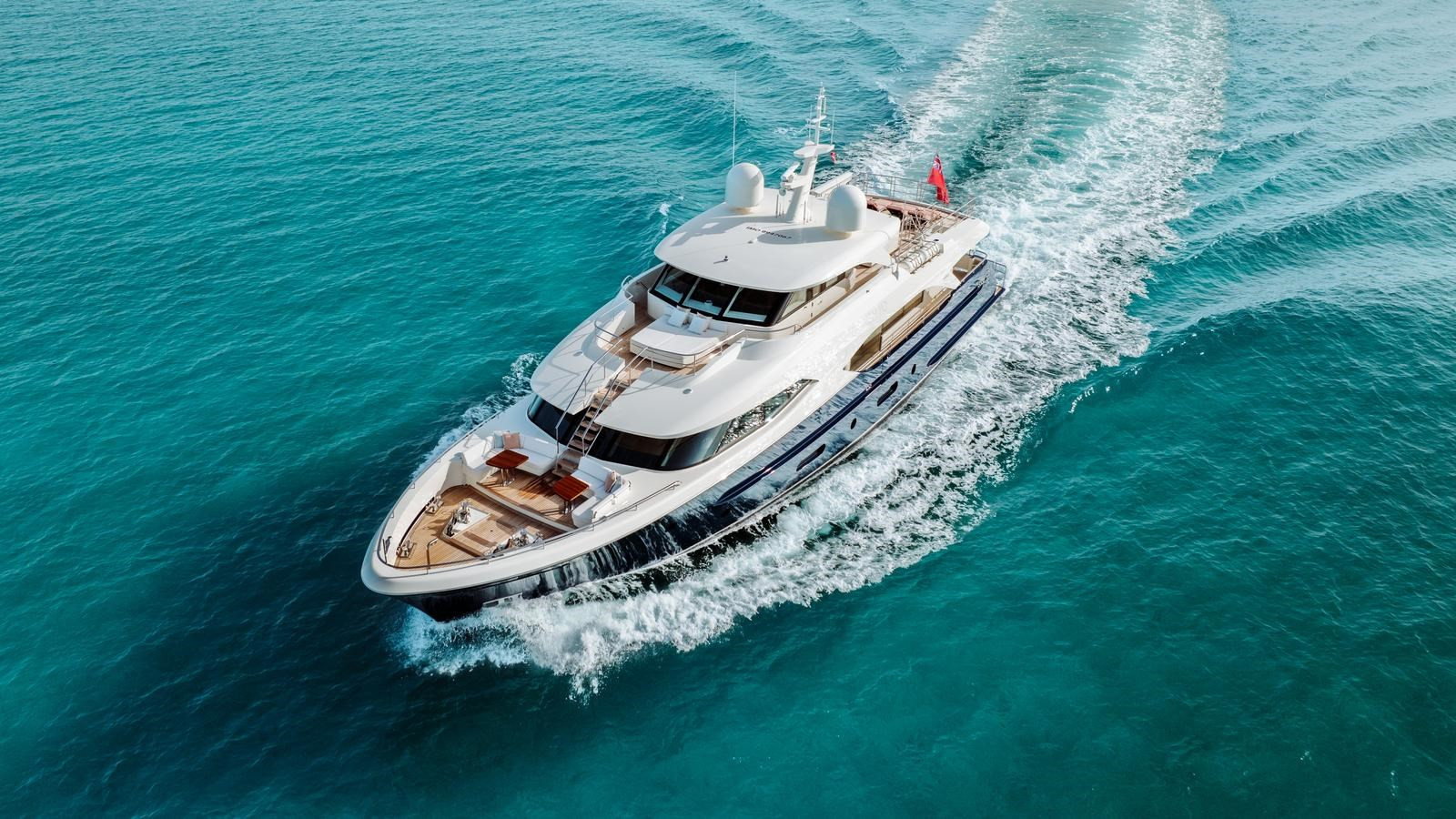 https://arconyachts.ams3.digitaloceanspaces.com/68050/conversions/large_4758987-optimize.jpg