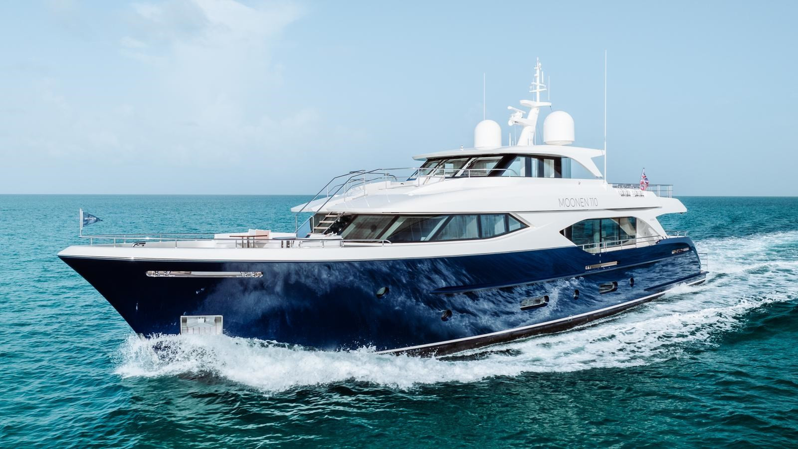 https://arconyachts.ams3.digitaloceanspaces.com/68053/conversions/large_4758988-optimize.jpg
