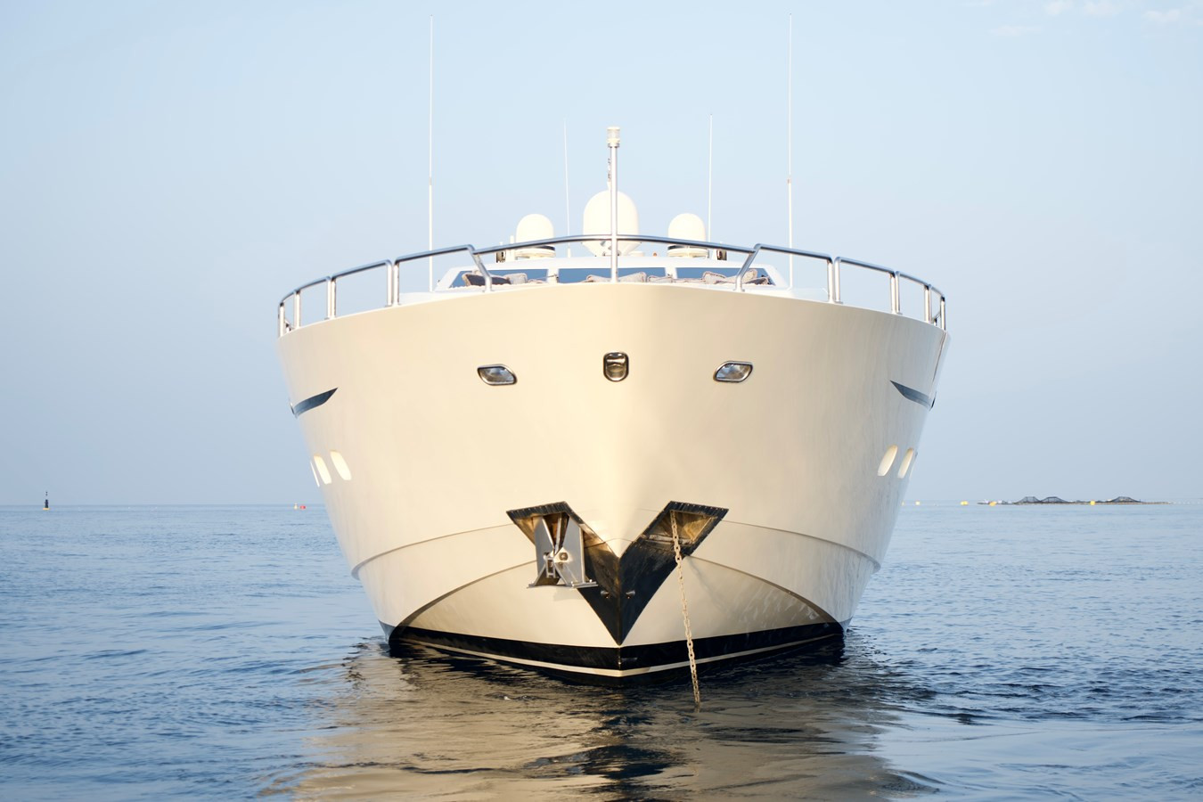 https://arconyachts.ams3.digitaloceanspaces.com/68061/conversions/large_4696697-optimize.jpg