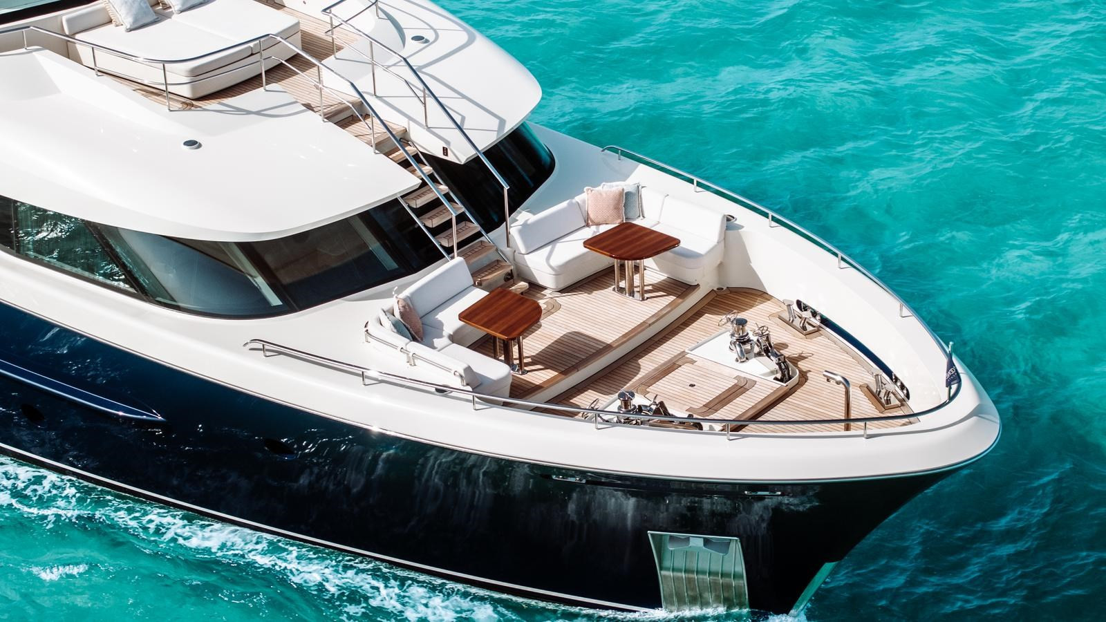 https://arconyachts.ams3.digitaloceanspaces.com/68144/conversions/large_4759019-optimize.jpg